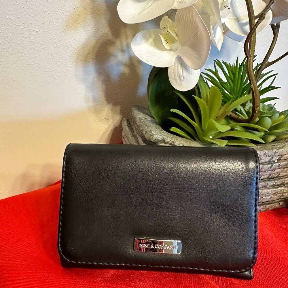 Nine and Company womens wallet